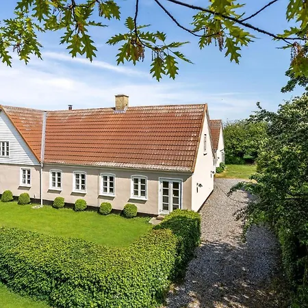 Gorgeous In With Wifi *